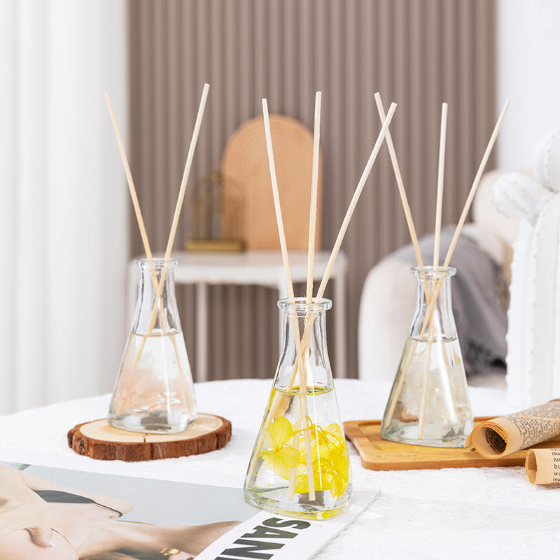 Puno ng ubas pinatuyong bulaklak tatsulok na bote walang apoy panloob na aromatherapy tambo diffuser