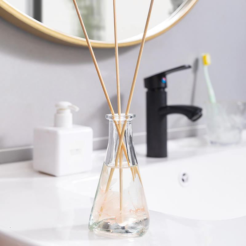 Puno ng ubas pinatuyong bulaklak tatsulok na bote walang apoy panloob na aromatherapy tambo diffuser