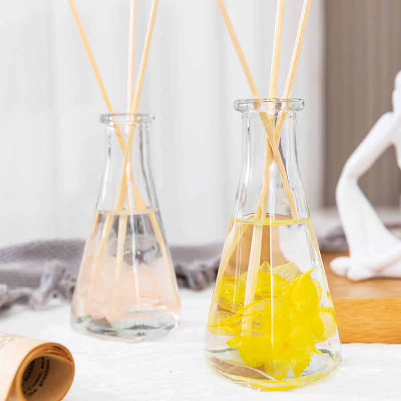 Puno ng ubas pinatuyong bulaklak tatsulok na bote walang apoy panloob na aromatherapy tambo diffuser