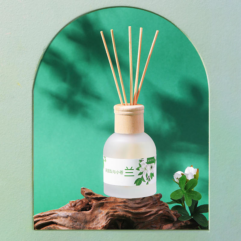 Maliit na sariwang hangin, sariwang apoy na walang reed diffuser