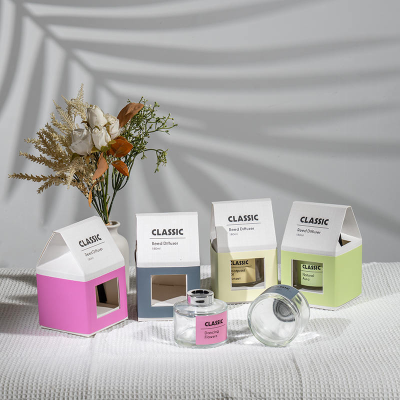 Classic round glass bottle reed diffuser