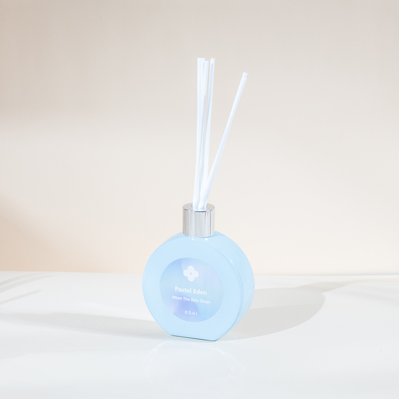 Klasikong bote ng pabango na pabango sa bahay-pabango sa bahay