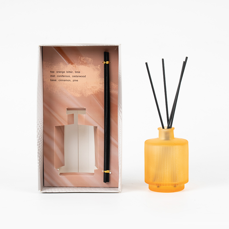 Circular vertical stripe transparent glass bottle reed diffuser-home scent reed diffuser manufacturer