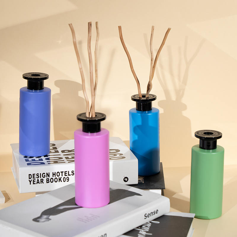 Bilog na malinaw na bote ng salamin na may mataas na volatility na may wooden stick reed diffuser-premium na bote ng aromatherapy