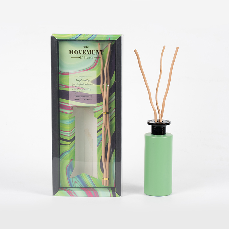 Bilog na malinaw na bote ng salamin na may mataas na volatility na may wooden stick reed diffuser-premium na bote ng aromatherapy